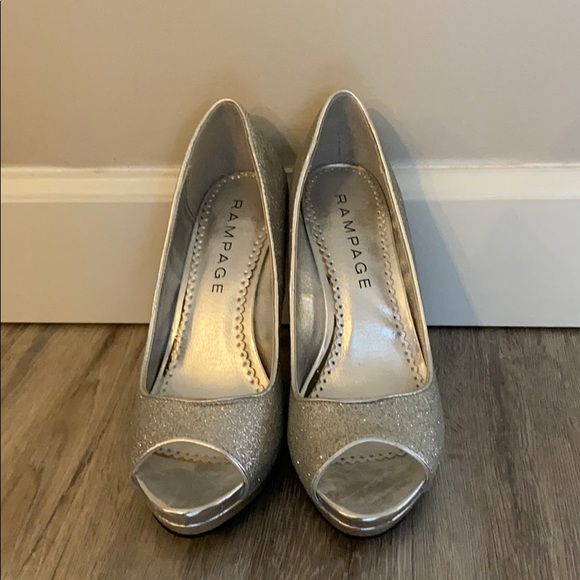 Rampage Silver Glitter Open Toe Pumps 6.5 - Picture 3 of 8